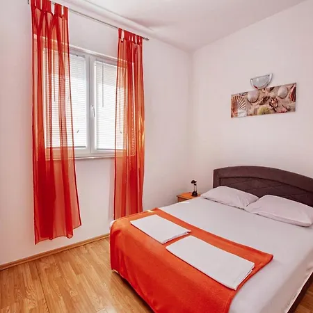 Apartman Sarajevo - Two Bedroom With Terrace And Balcony *