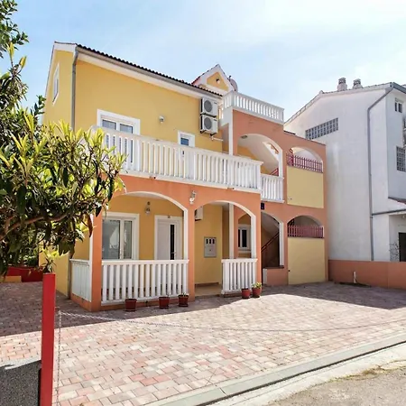 Apartman Sarajevo - Two Bedroom With Terrace And Balcony *